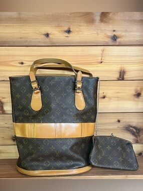 Louis Vuitton 1970'S Monogram Bucket Bag Tote with Kiss Lock Coin Purse COA